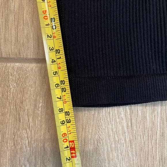 Ribbed Compression Workout Set Black 2 Piece Size Small Worn Twice | Retail $35 - Picture 8 of 9